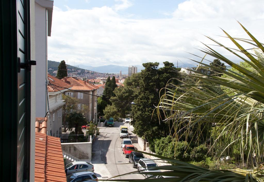Apartment Firule Sandy Beach Split Exterior photo